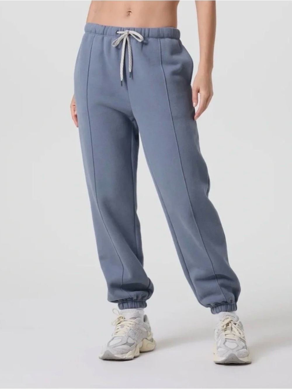 VUORI Restore Jogger Sweatpants in Blue Heron Size S